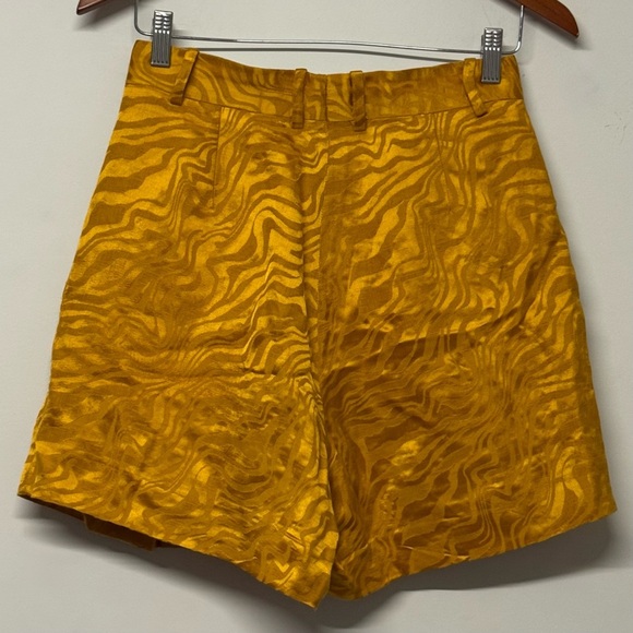 Sandro Wide Shorts In Tone-On-Tone Jacquard - Picture 5 of 8